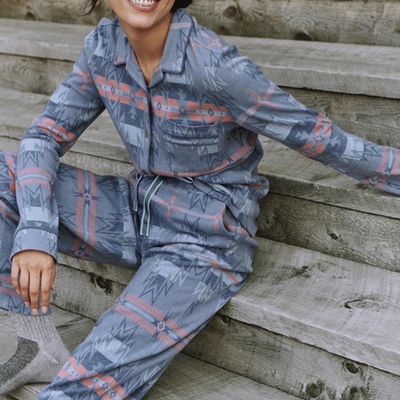 Faherty Other - Faherty Ladies Aztec Print Pajama Set Size Large